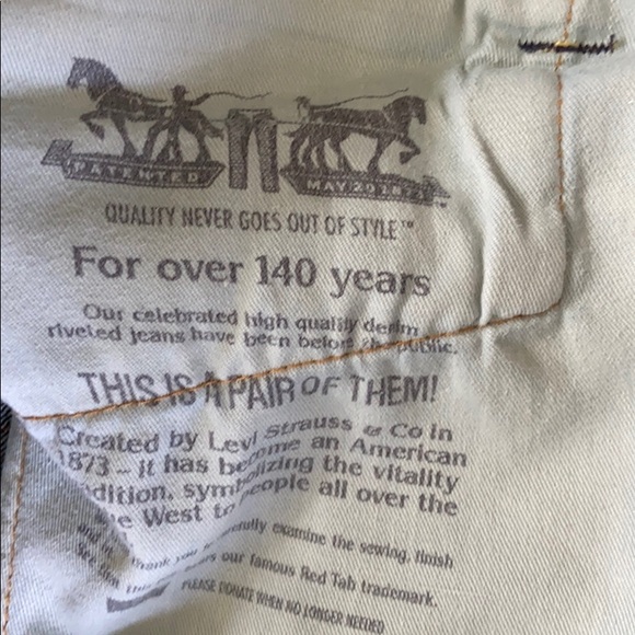 Used Levi Men’s Jeans - Picture 4 of 8